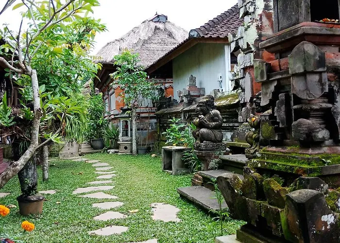 ホームステイ Umah Pekak ウブド