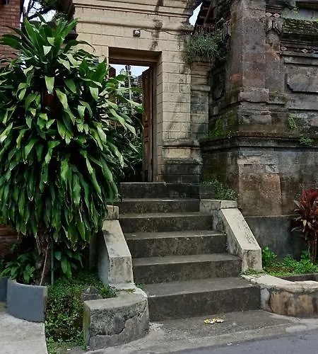 ホームステイ Umah Pekak ウブド